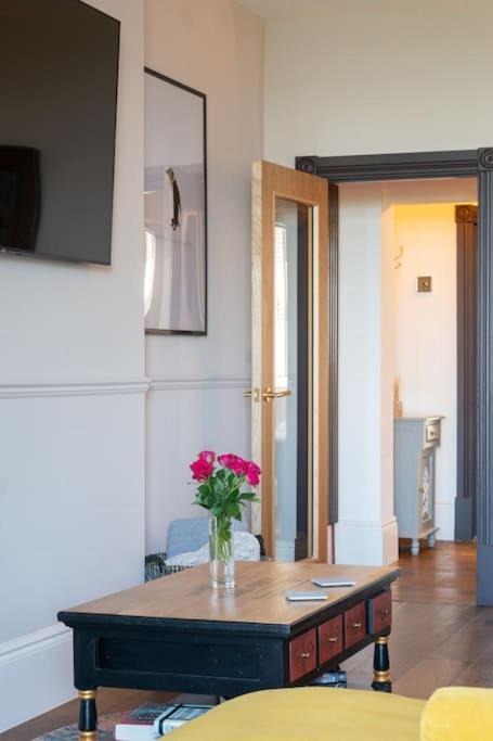Stylish Beachfront Bolthole With Stunning Sea Views And Luxury Touches Herne Bay Ngoại thất bức ảnh