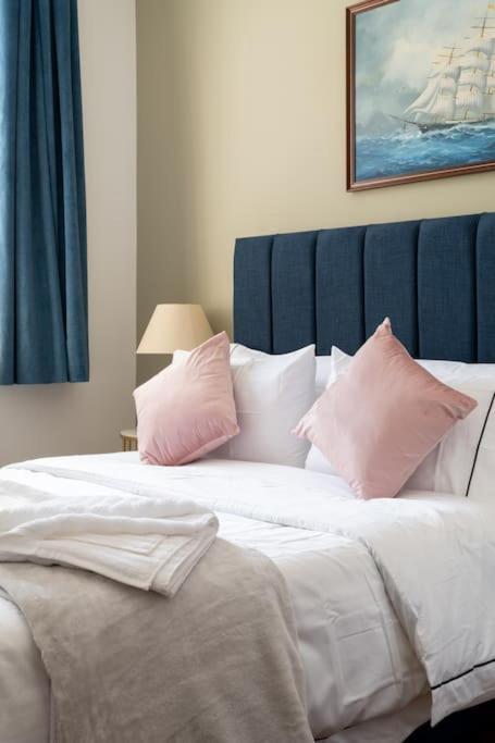 Stylish Beachfront Bolthole With Stunning Sea Views And Luxury Touches Herne Bay Ngoại thất bức ảnh