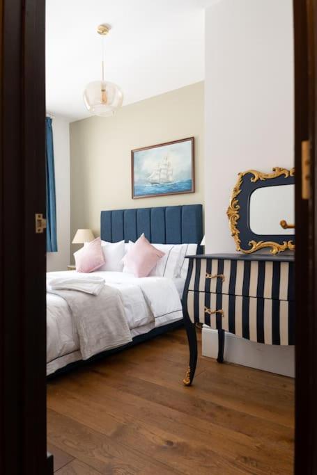 Stylish Beachfront Bolthole With Stunning Sea Views And Luxury Touches Herne Bay Ngoại thất bức ảnh